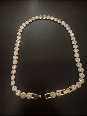 Swarovski Una Angelic Necklace White Crystal 18K Gold Finish